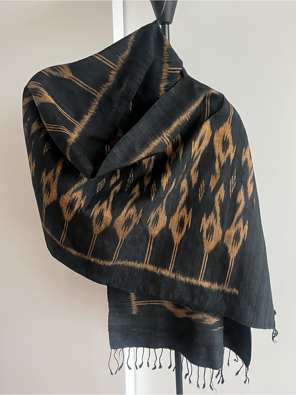 Fabindia Style Ikat HandWoven Silk Stole Scarf  62" x 18" Black 🪵 Oak Brown